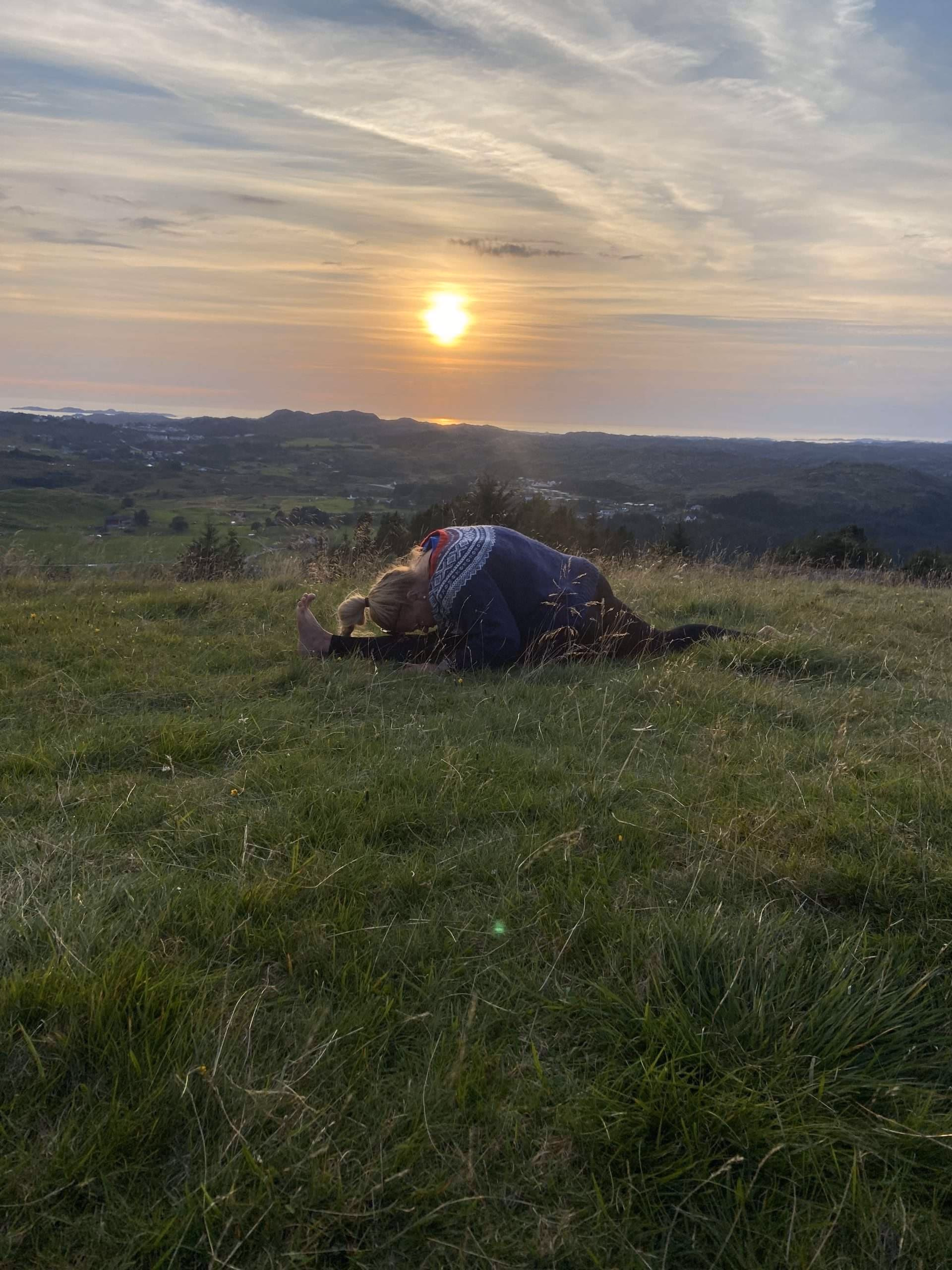 Yoga, spagat og foroverbøy