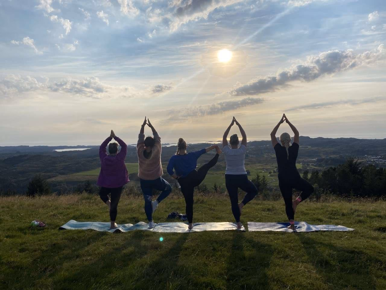 Aktiv ashtanga vinyasa yoga